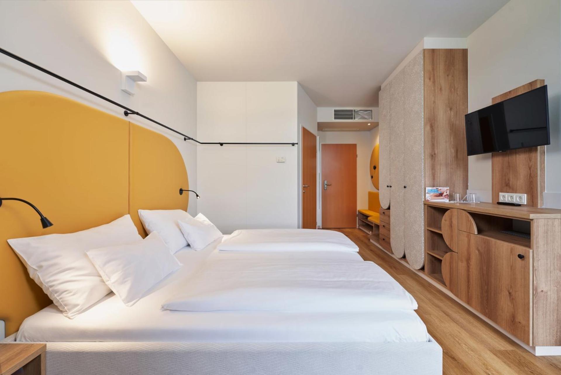 H2O Hotel-Therme-Resort, Fuer Familien Mit Kindern Bad Waltersdorf Exterior photo