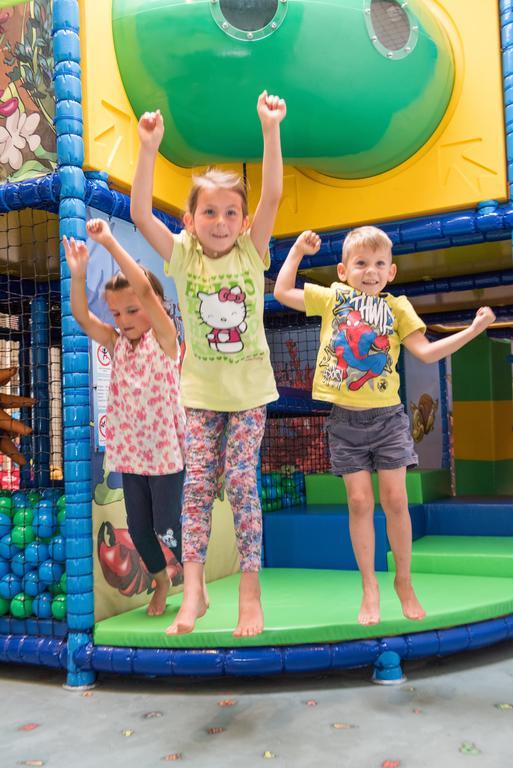 H2O Hotel-Therme-Resort, Fuer Familien Mit Kindern Bad Waltersdorf Exterior photo