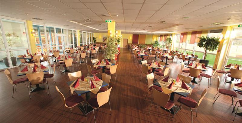 H2O Hotel-Therme-Resort, Fuer Familien Mit Kindern Bad Waltersdorf Exterior photo