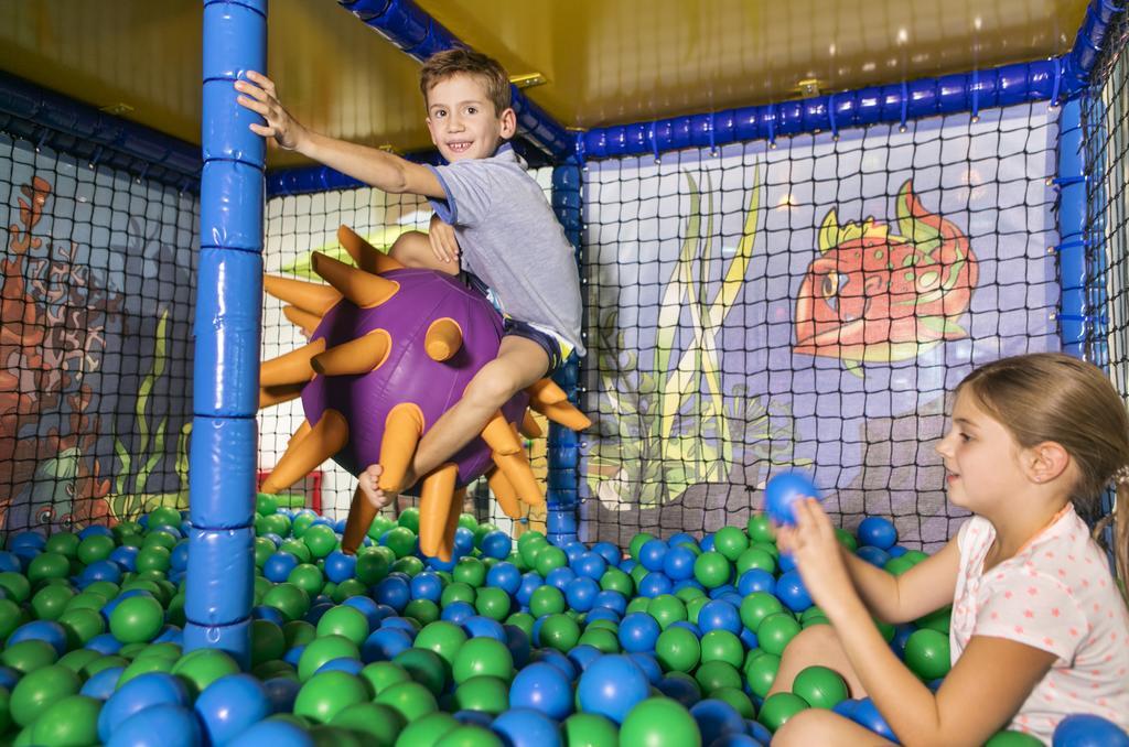 H2O Hotel-Therme-Resort, Fuer Familien Mit Kindern Bad Waltersdorf Exterior photo