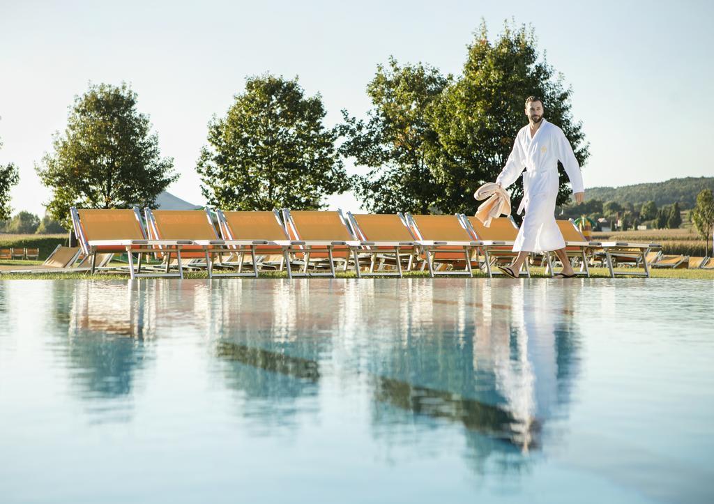 H2O Hotel-Therme-Resort, Fuer Familien Mit Kindern Bad Waltersdorf Exterior photo
