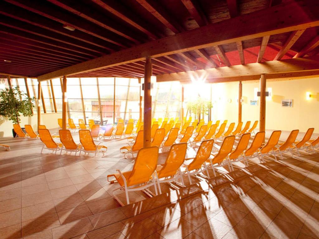 H2O Hotel-Therme-Resort, Fuer Familien Mit Kindern Bad Waltersdorf Exterior photo