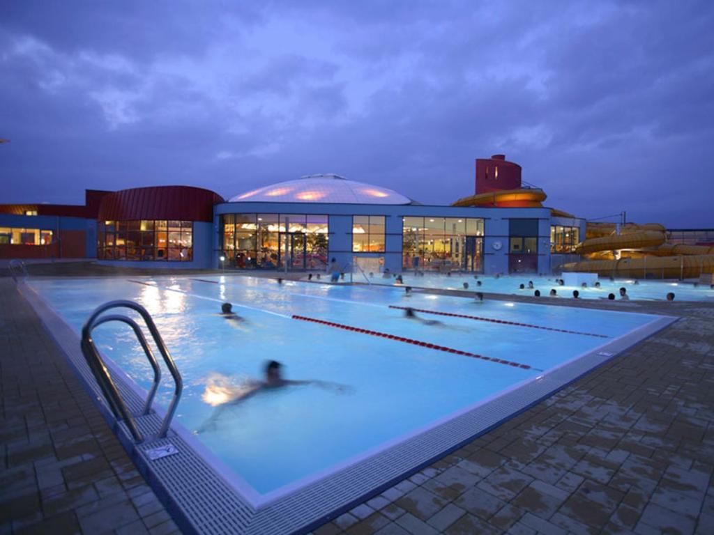 H2O Hotel-Therme-Resort, Fuer Familien Mit Kindern Bad Waltersdorf Exterior photo